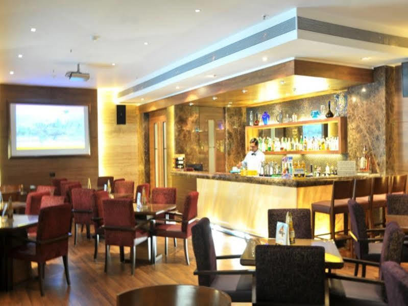 The Classique Club Mumbai Dış mekan fotoğraf
