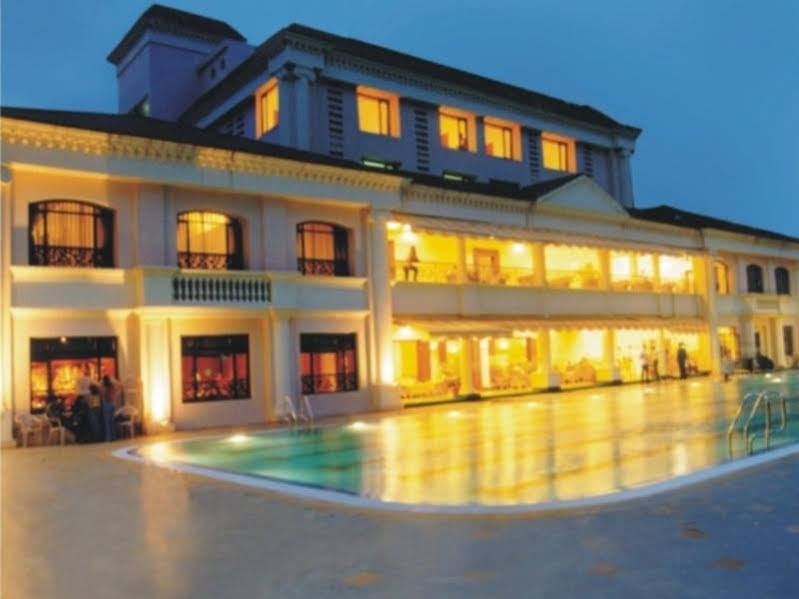 The Classique Club Mumbai Dış mekan fotoğraf